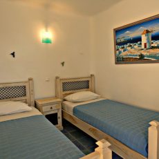 {"remix_data":[],"remix_entry_point":"challenges","source_tags":["local"],"origin":"unknown","total_draw_time":0,"total_draw_actions":0,"layers_used":0,"brushes_used":0,"photos_added":0,"total_editor_actions":{},"tools_used":{"effects":1},"is_sticker":false,"edited_since_last_sticker_save":true,"containsFTESticker":false}